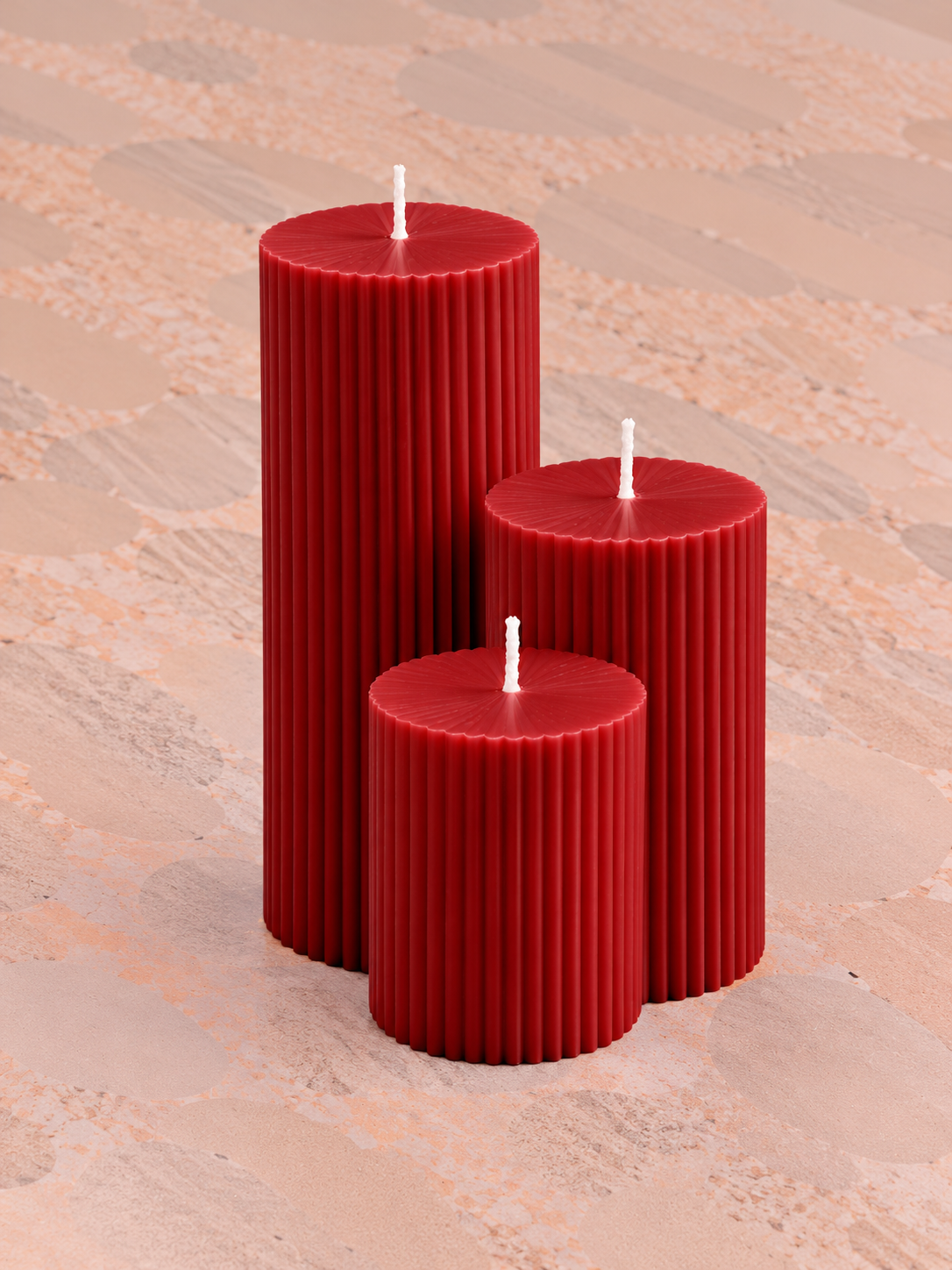 Rillen Stabkerzen Classic Trio in Rot – handgemacht aus Rapswachs